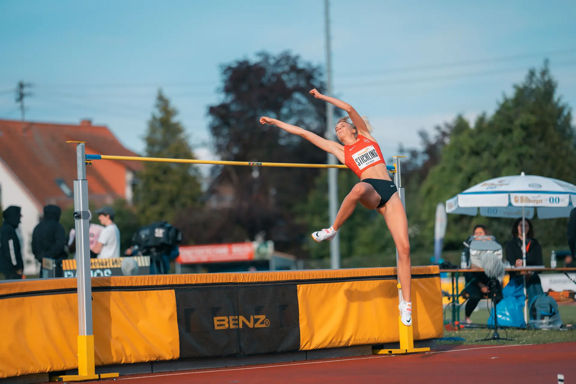 Hochsprung mit zwei Olympia-Finalistinnen