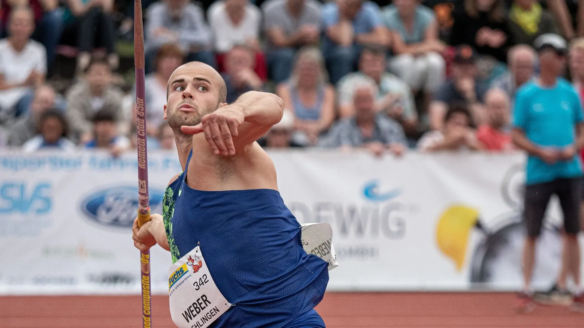 Julian Weber beim Speerwurf